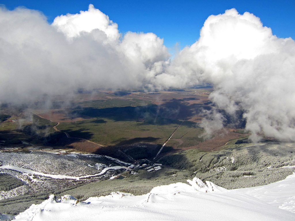 Estación de esquí de La Pinilla desde el Pico de las Pañuelas